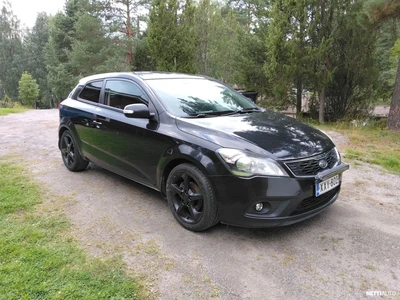 Kia ProCeed 2011, kuva 1/6