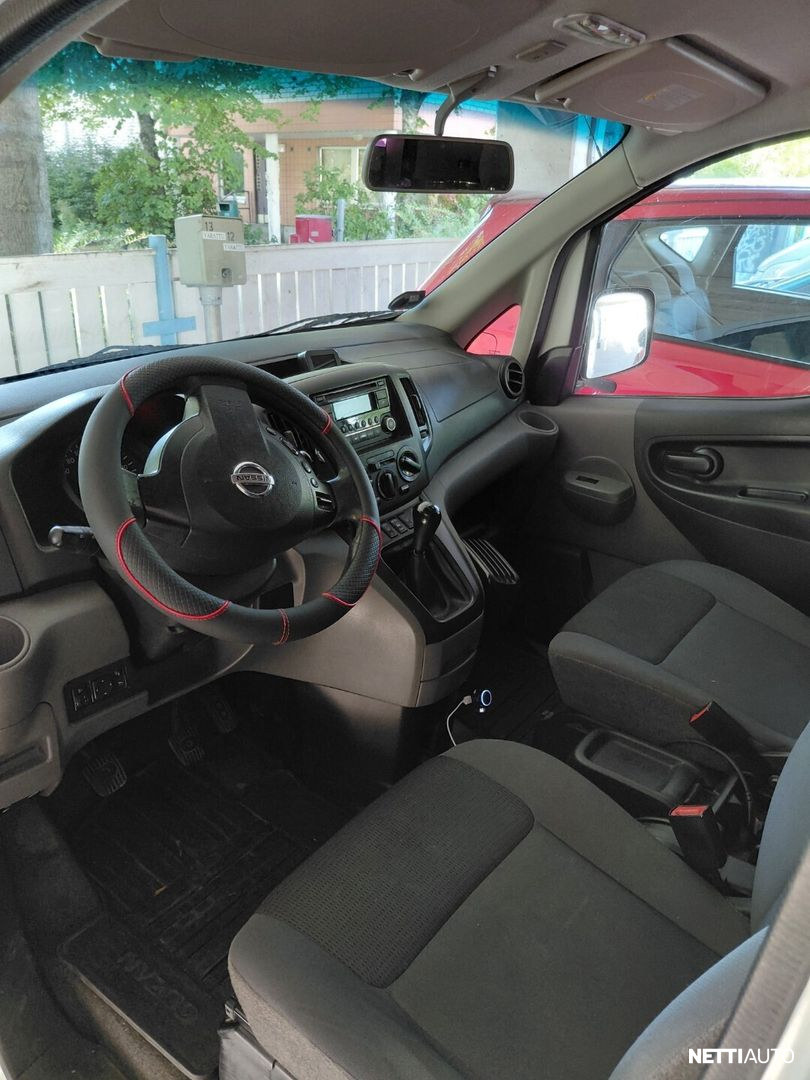 Nissan NV200