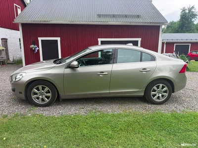 Volvo S60 D3 Momentum Business aut 2011, photo 6/24
