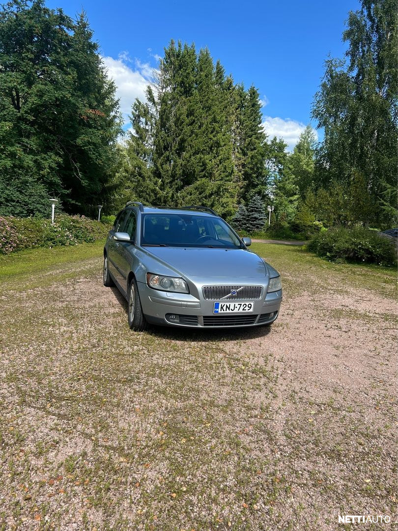 Volvo V50