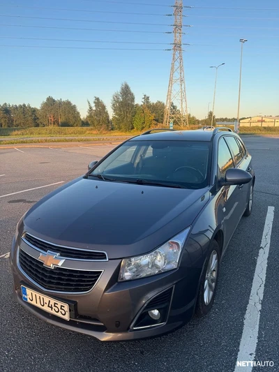 Chevrolet Cruze SW LT 1,4T 103kW MT6 2013, photo 1/19