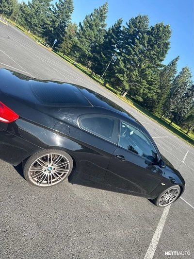 BMW 325 2008, photo 2/14