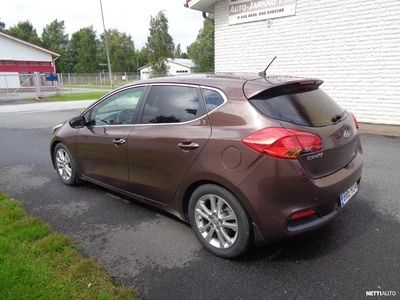 Kia Ceed 1,6 CRDi ISG EX 5D EcoDynamics 2013, photo 6/22