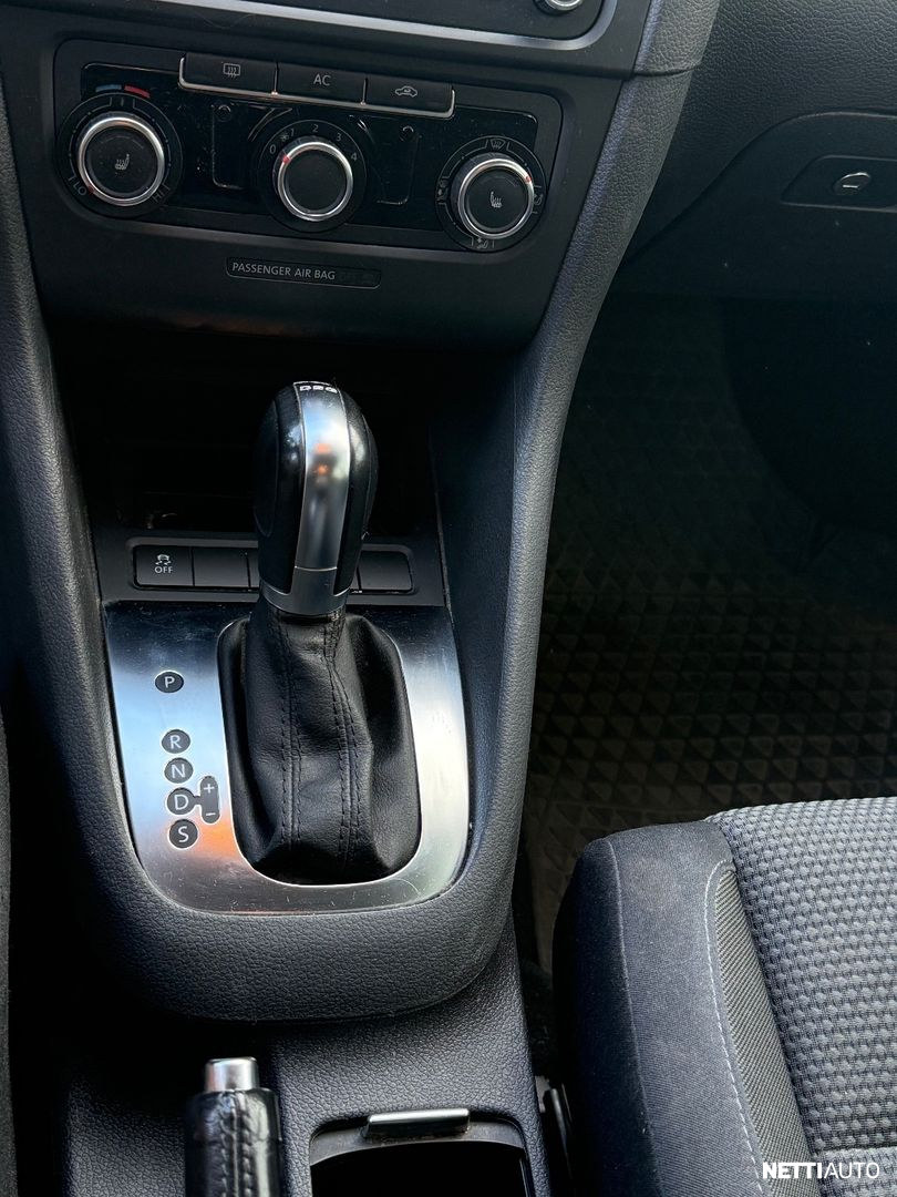 Volkswagen Golf 2011, photo 7/26