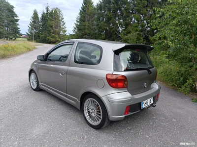 Toyota Yaris 2004, kuva 3/12