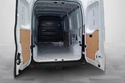 Nissan Interstar 2026, photo 4/8