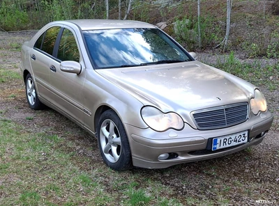Mercedes-Benz C 200 CDI 2004, photo 2/7