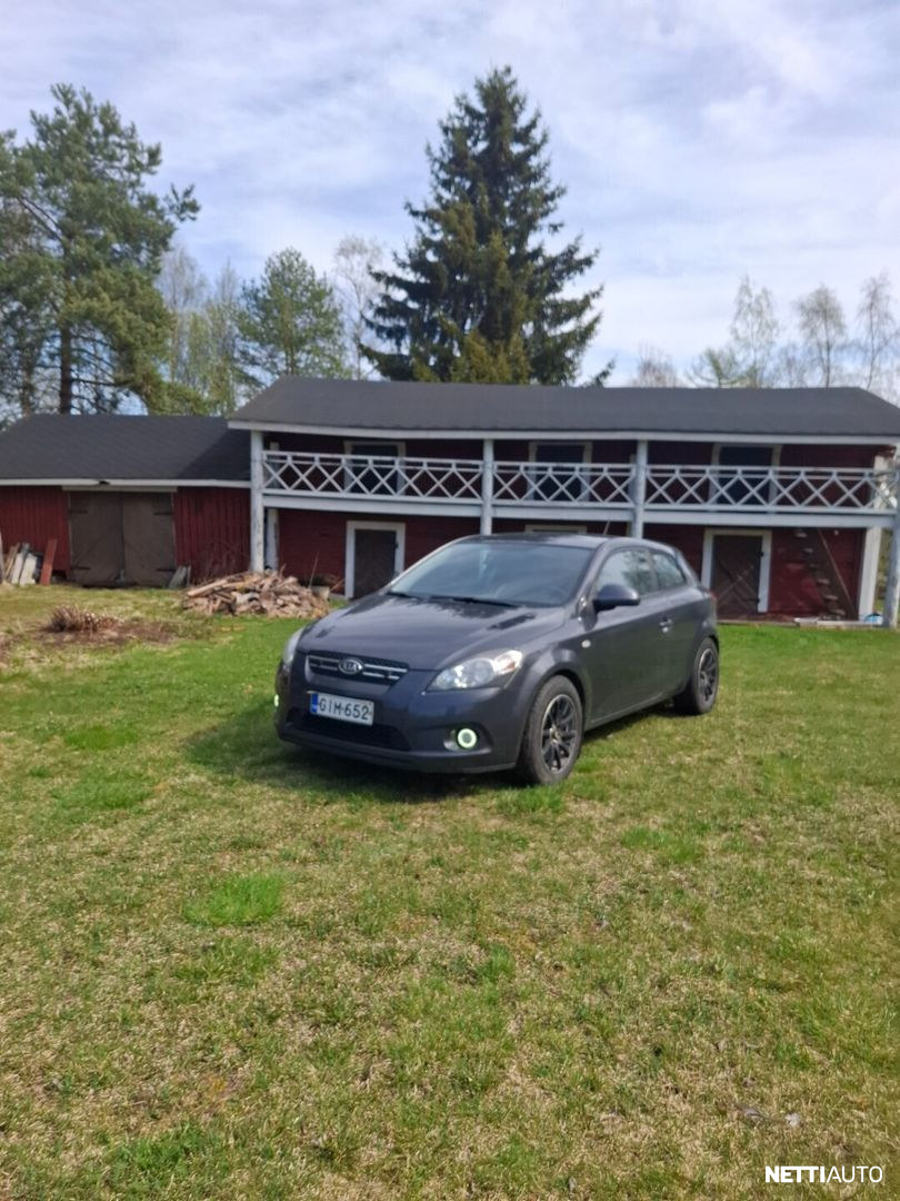 Kia ProCeed