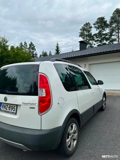 Skoda Roomster 1,2 TSI 85 Experience 2013, photo 3/14