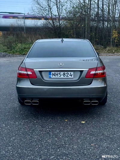 Mercedes-Benz E CDI BE Business 2010, kuva 7/12