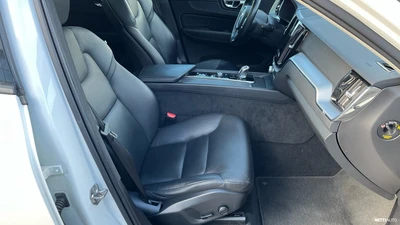 Volvo XC60 T8 AWD Momentum aut 2018, kuva 2/10