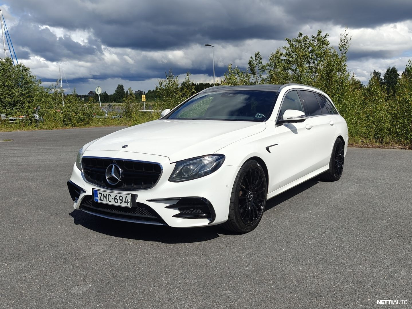 Mercedes-Benz E