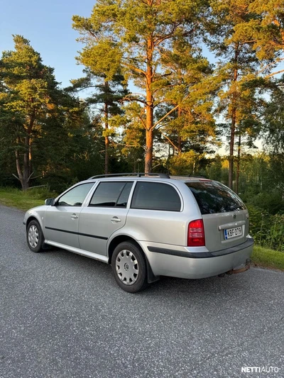 Skoda Octavia 1,9 TDI Classic 2004, kuva 2/5