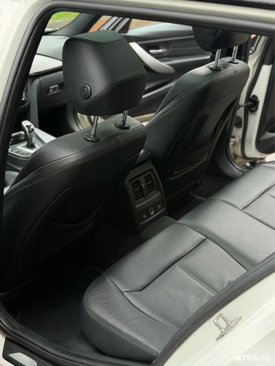 BMW 330 2013, kuva 4/8