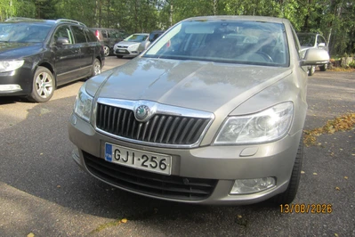 Skoda Octavia 1,6 TDI Elegance 2011, photo 3/10