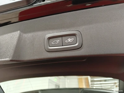 Volvo XC40 2023, photo 6/10