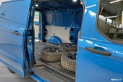 Ford Transit Custom 2025, photo 7/24
