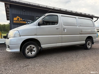 Toyota Hiace 2,5 D-4D PITKÄ 2009, photo 2/29