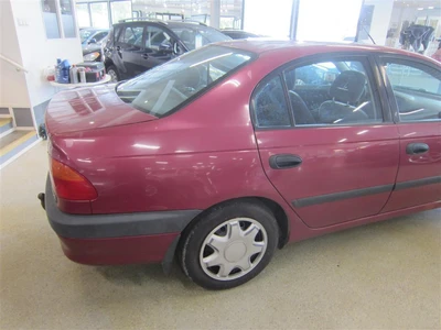 Toyota Avensis 1999, kuva 5/18