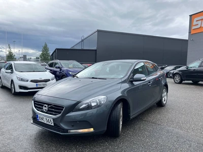 Volvo V40 D2 Kinetic 2013, kuva 2/6