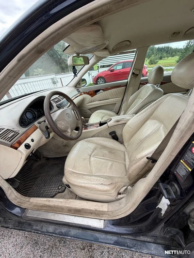 Mercedes-Benz E 2004, photo 3/6