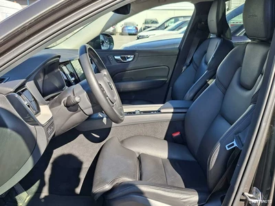 Volvo XC60 T8 TwE AWD Inscription aut 2020, kuva 3/10