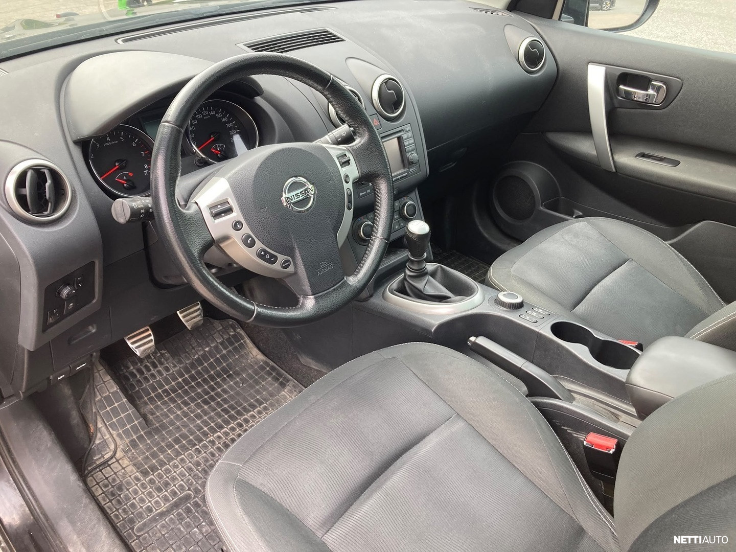 Nissan Qashqai 2012, photo 5/9