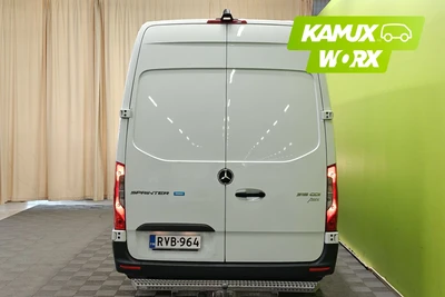 Mercedes-Benz Sprinter 2023, photo 6/30