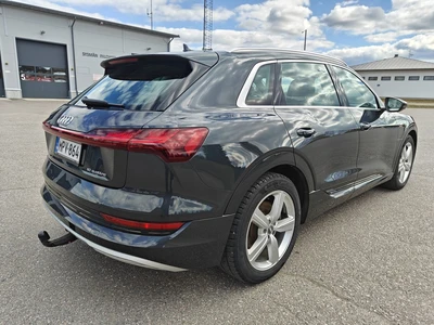 Audi e-tron 2020, photo 6/10
