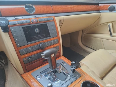 Volkswagen Phaeton 2007, photo 7/16