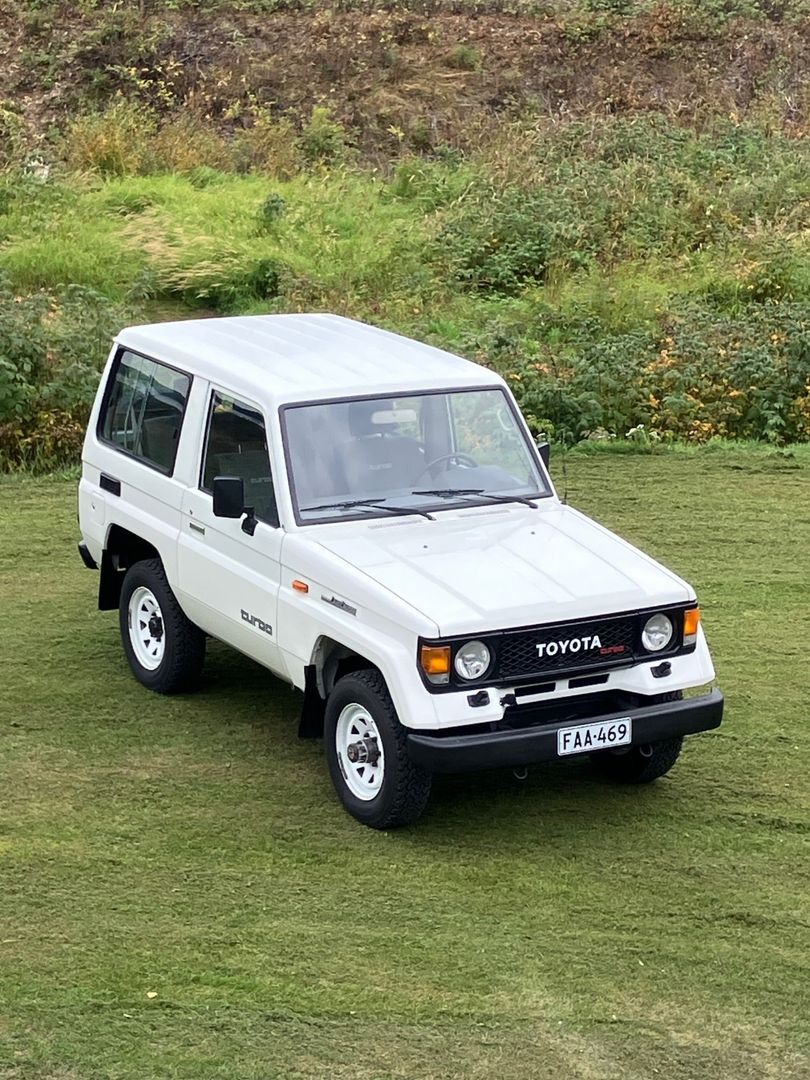 Toyota Land Cruiser