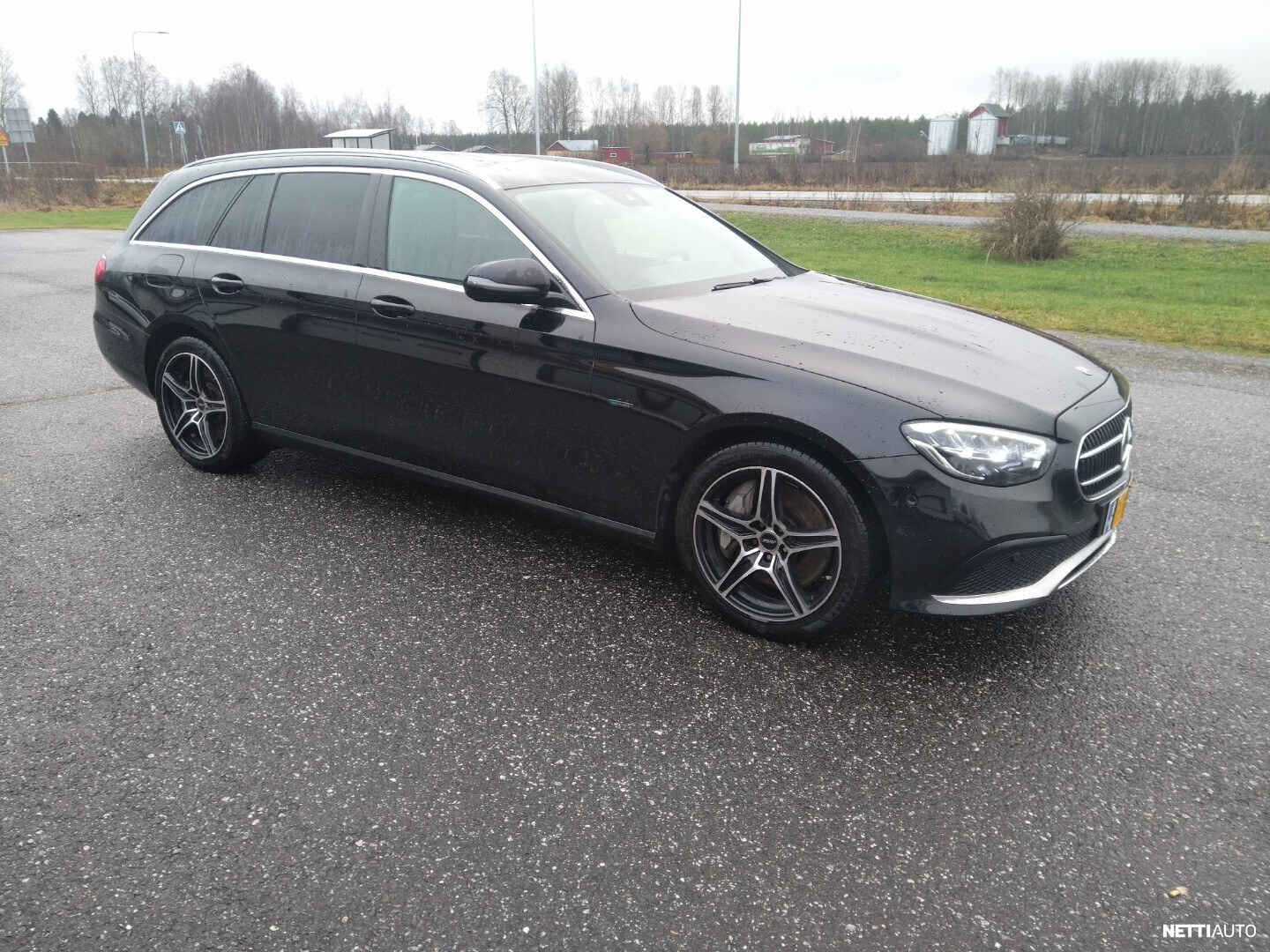 Mercedes-Benz E
