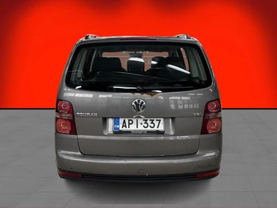 Volkswagen Touran 2008, photo 7/47