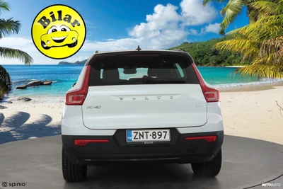 Volvo XC40 2022, photo 5/10