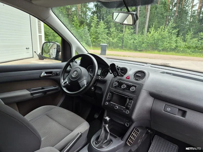 Volkswagen Caddy Maxi 2011, photo 3/17