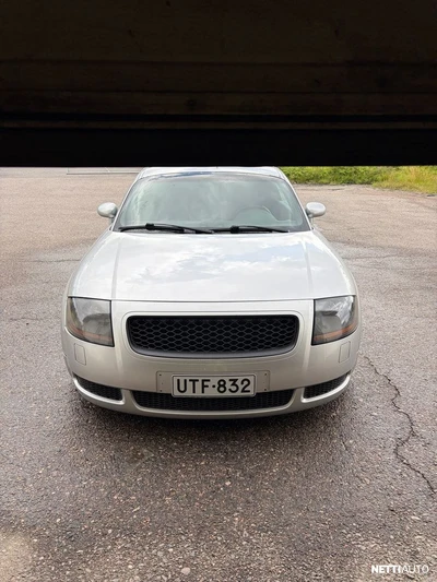 Audi TT 2000, photo 4/7