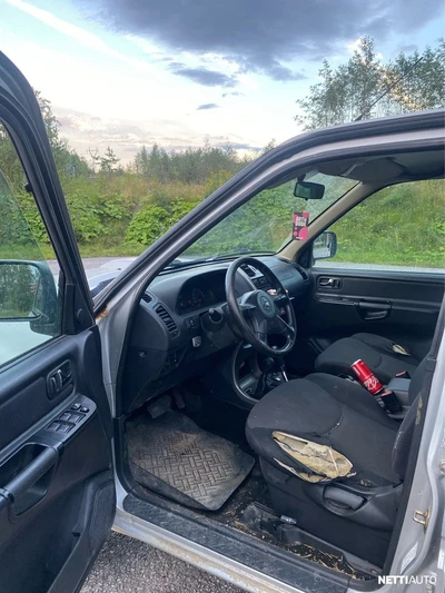 Nissan Terrano II 2004, photo 6/16