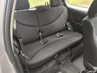 Toyota Yaris 2004, kuva 7/12