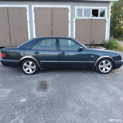 Mercedes-Benz E 280 Elegance 1999, kuva 4/23
