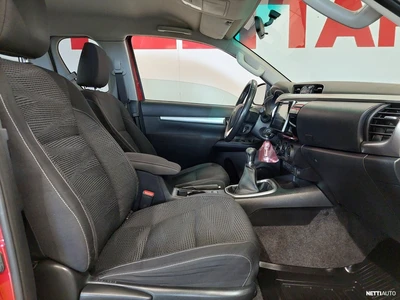 Toyota Hilux 2017, photo 2/26