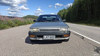 Toyota Carina II 2,0d XL 4d 1988, photo 2/20