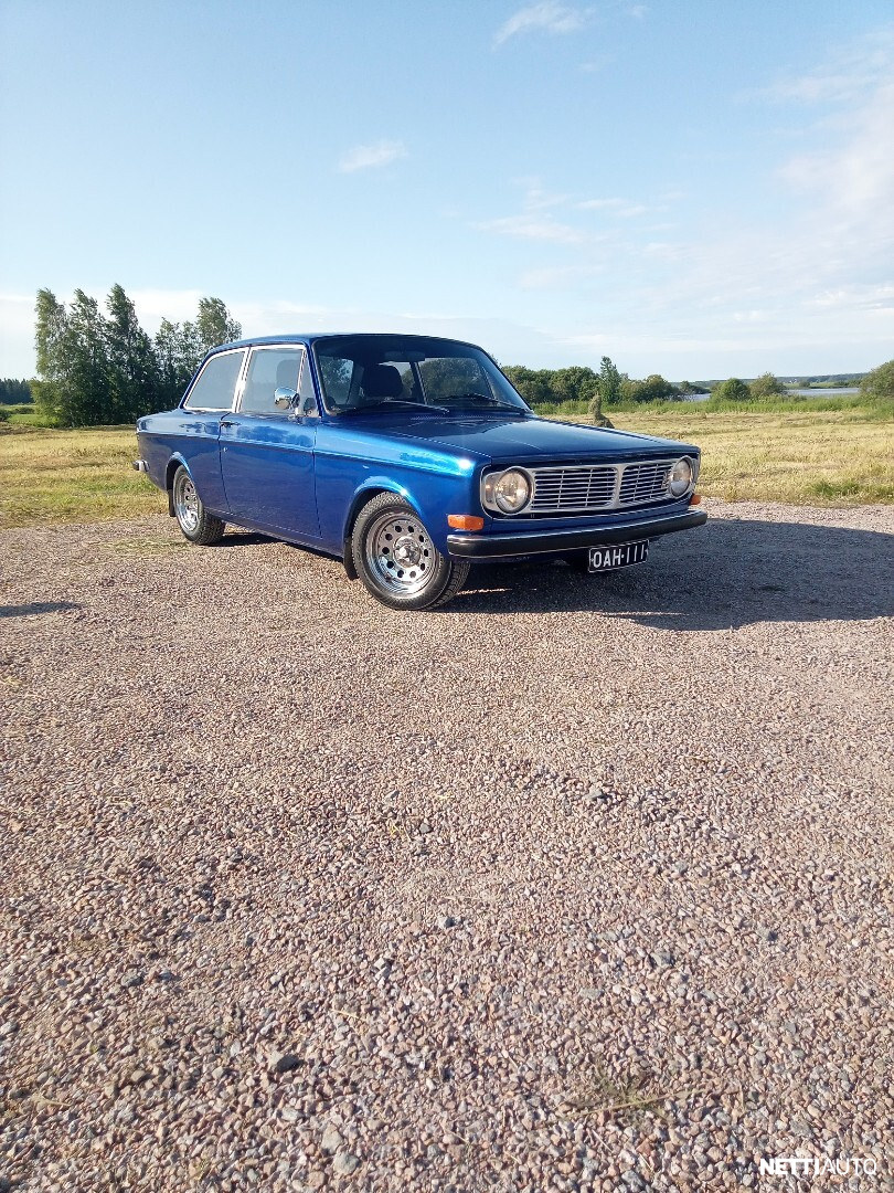Volvo 142