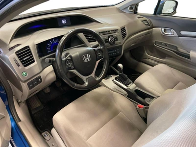 Honda Civic 4D 1,8i Executive 2013, photo 7/33