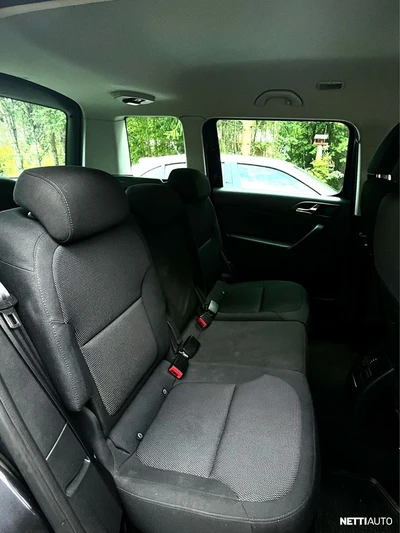 Skoda Yeti 2,0 TDI 4x4 Adventure 2013, kuva 6/8