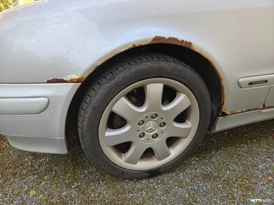 Mercedes-Benz CLK 230 w208 2001, photo 6/14