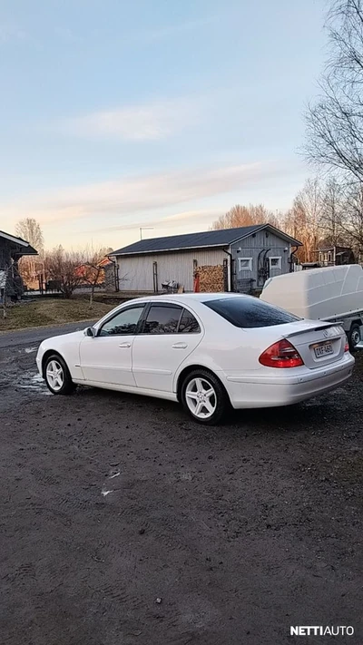 Mercedes-Benz E 200 CDI 2003, kuva 3/9