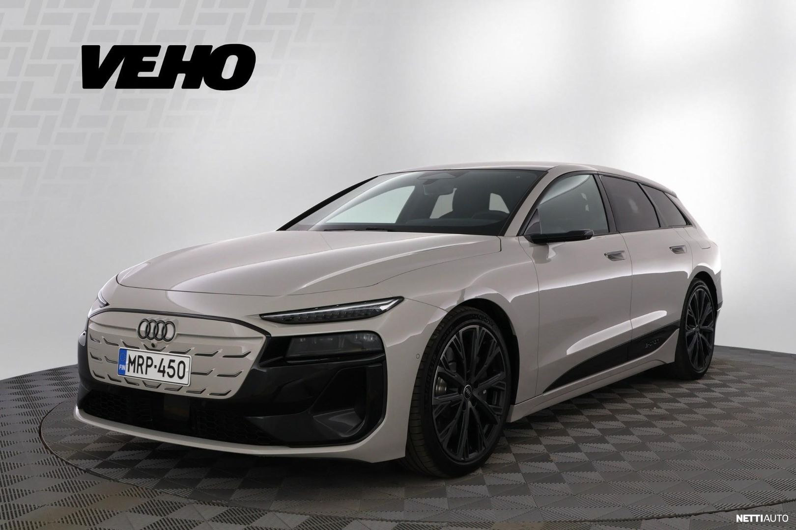 Audi S6 e-tron