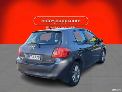 Toyota Auris 2009, photo 3/4