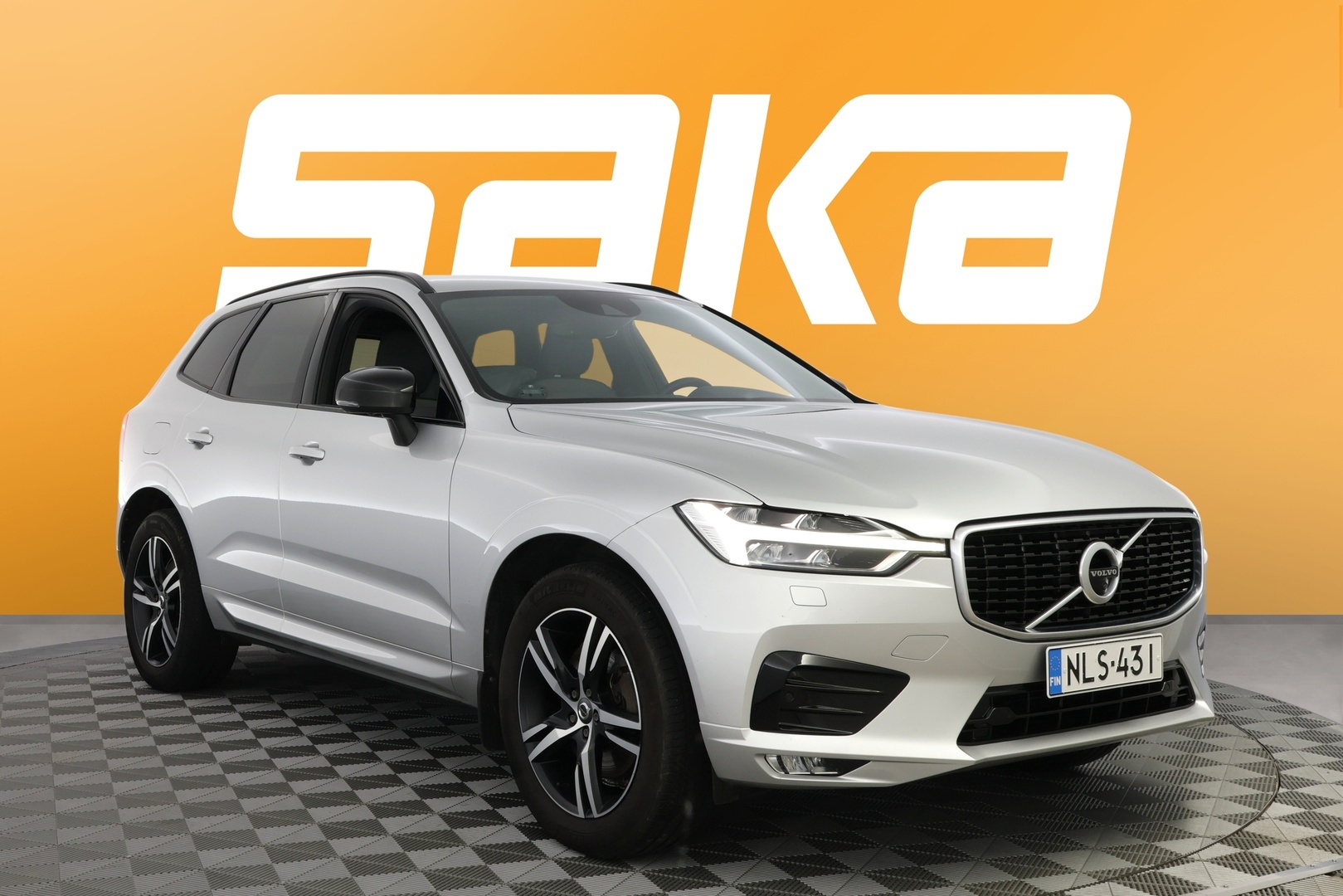 Volvo XC60 B4 AWD MHEV R-Design