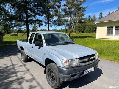 Toyota Hilux Katsastettu Hilux 4x4 2005, photo 3/19